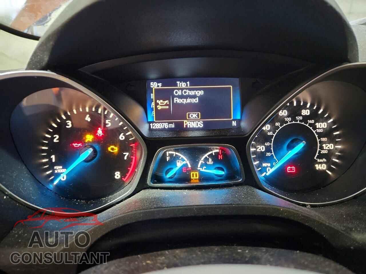 FORD ESCAPE 2017 - 1FMCU9G99HUB04688