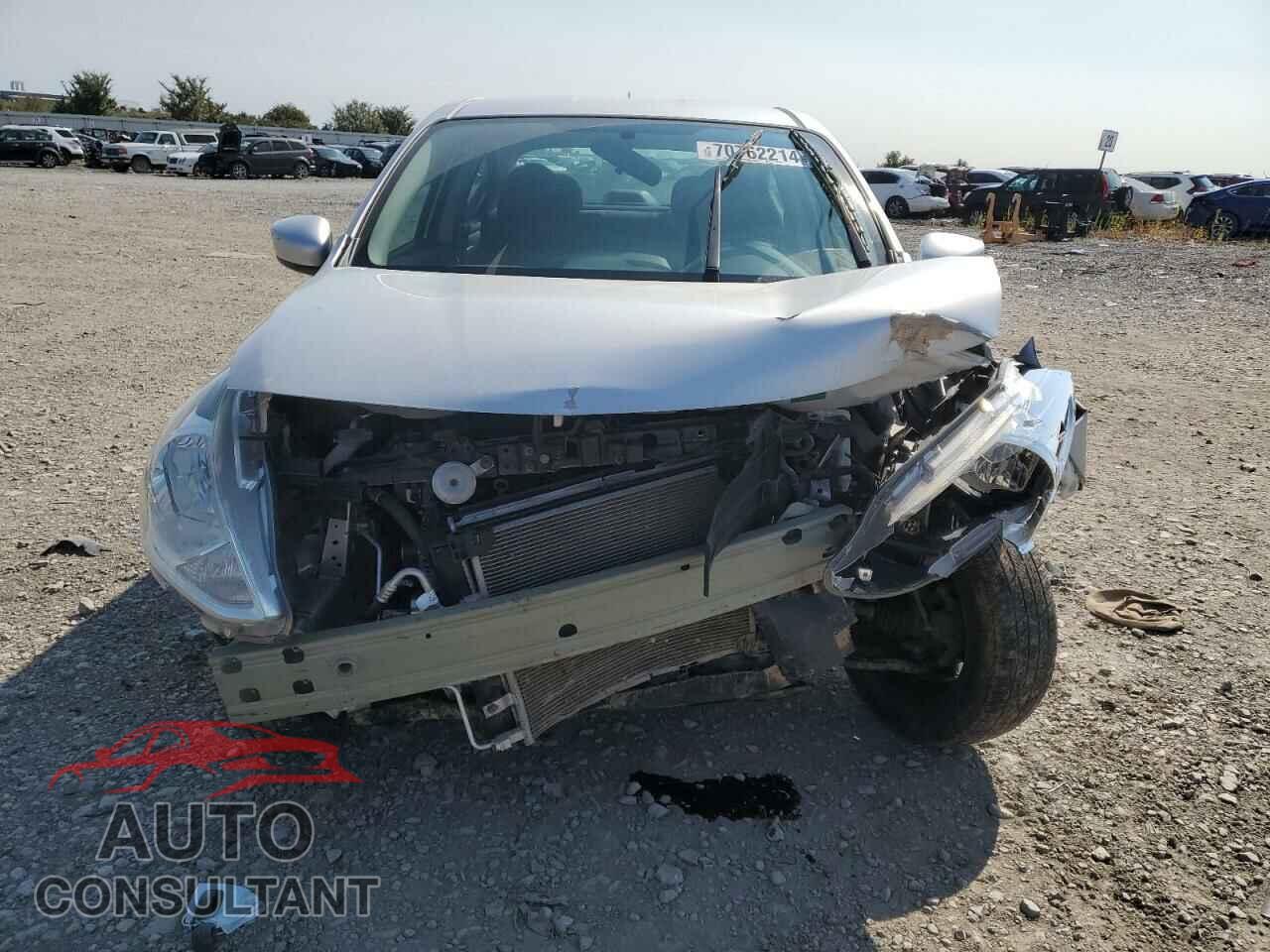 NISSAN VERSA 2016 - 3N1CN7AP6GL895982