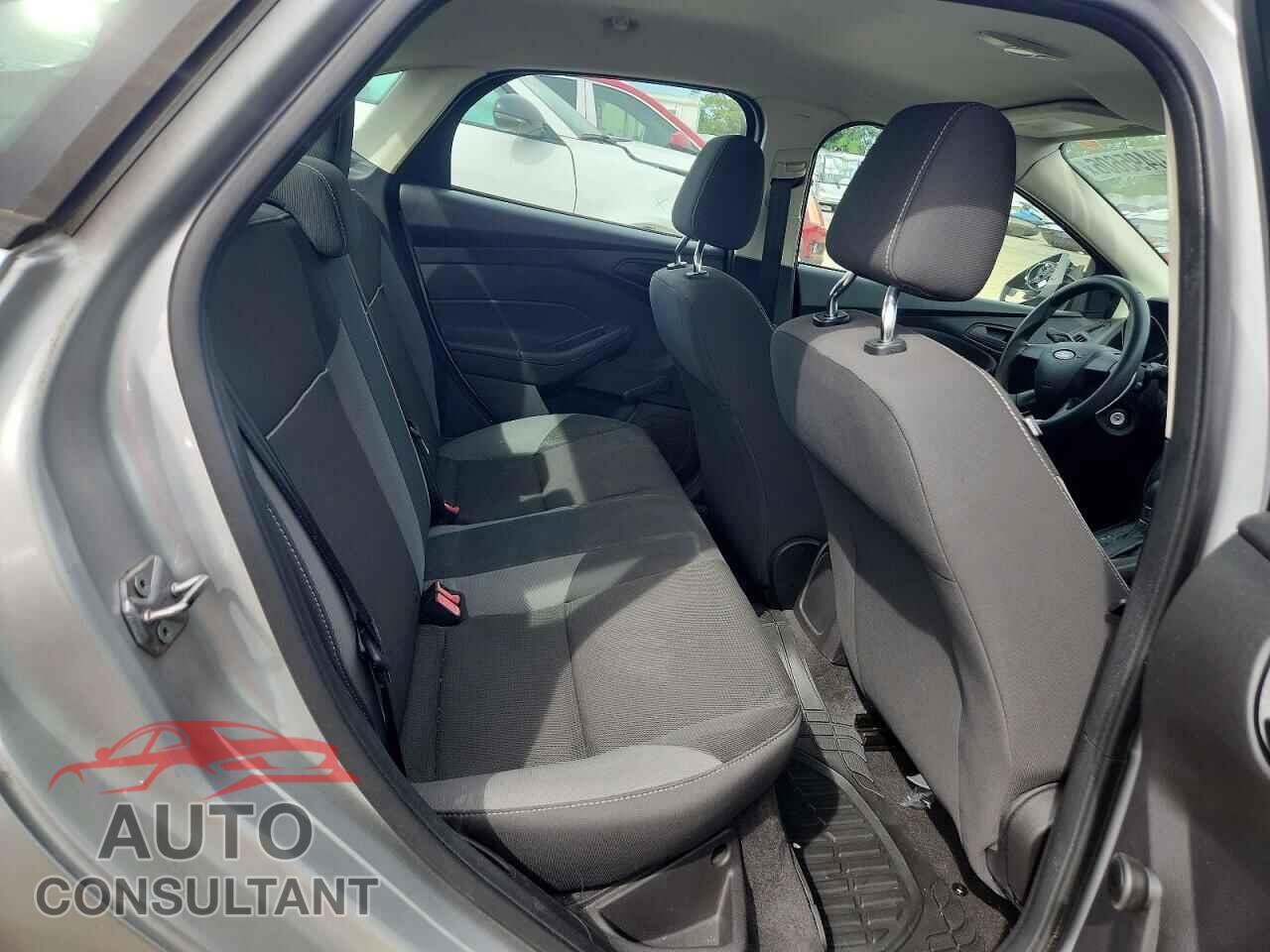 FORD FOCUS 2013 - 1FADP3E27DL118680