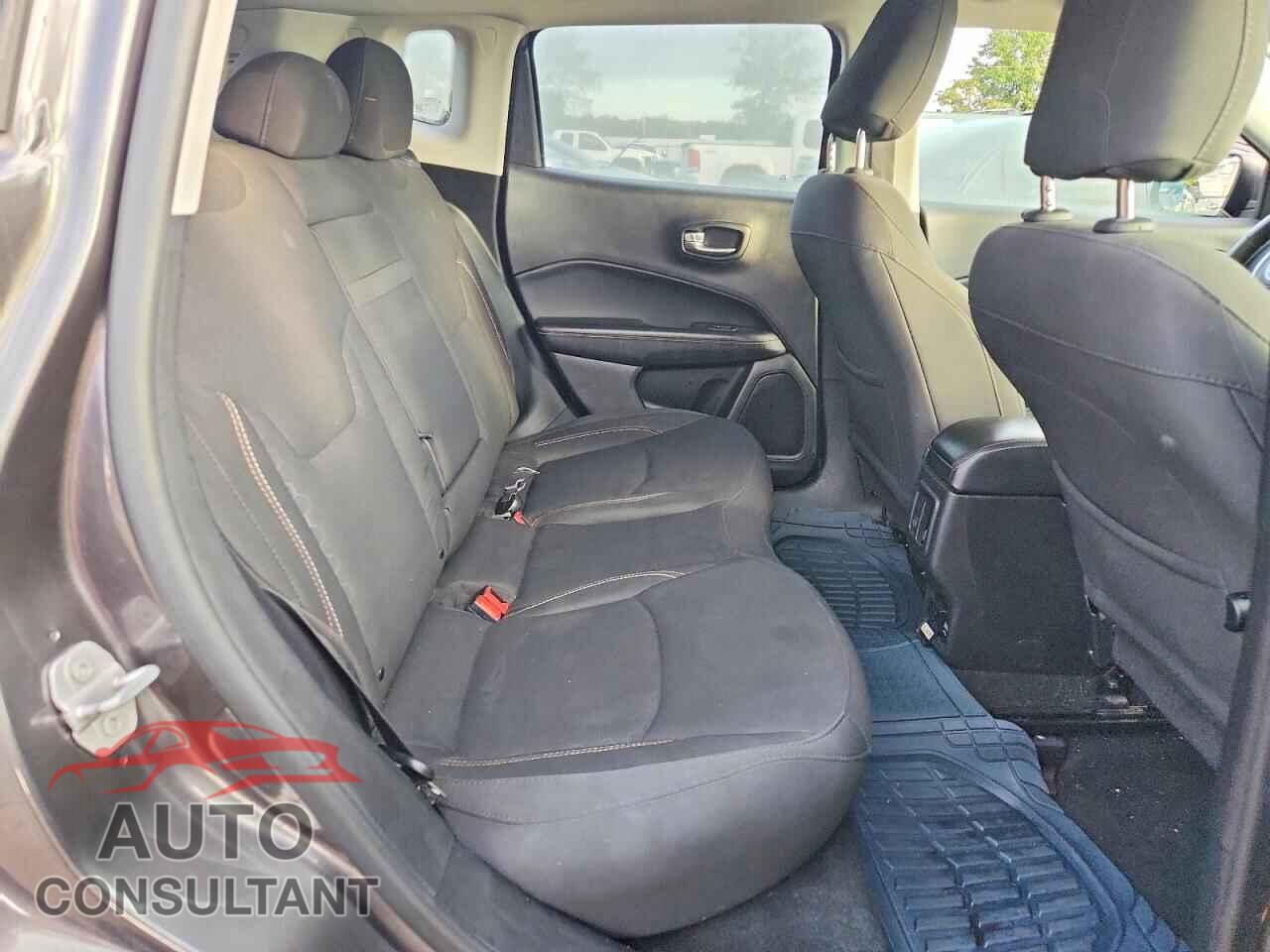 JEEP COMPASS 2019 - 3C4NJDAB2KT703244