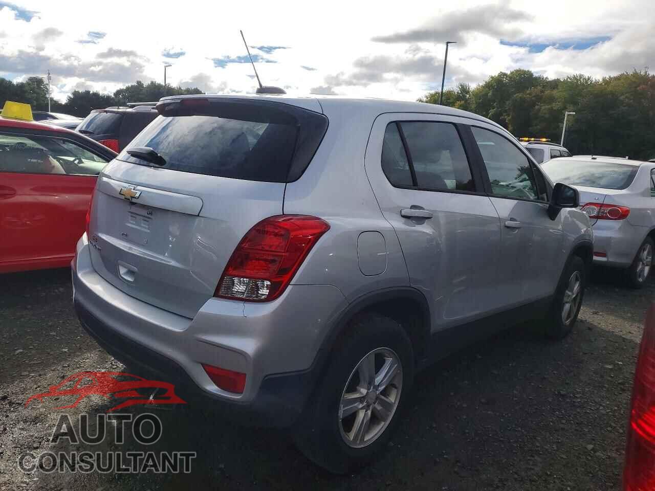 CHEVROLET TRAX 2017 - 3GNCJNSB3HL212760
