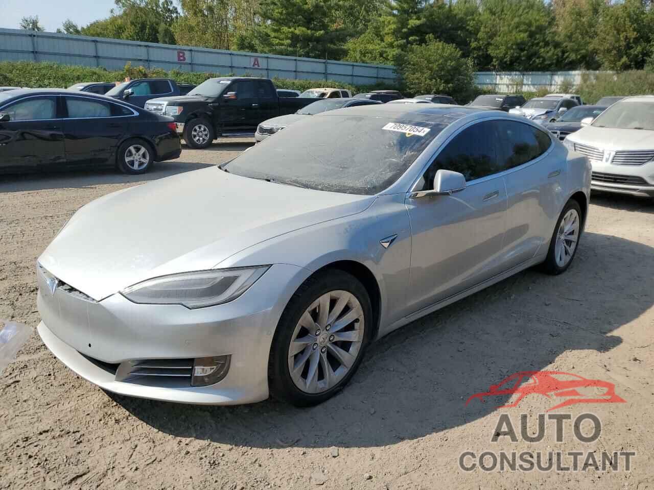 TESLA MODEL S 2017 - 5YJSA1E27HF185120