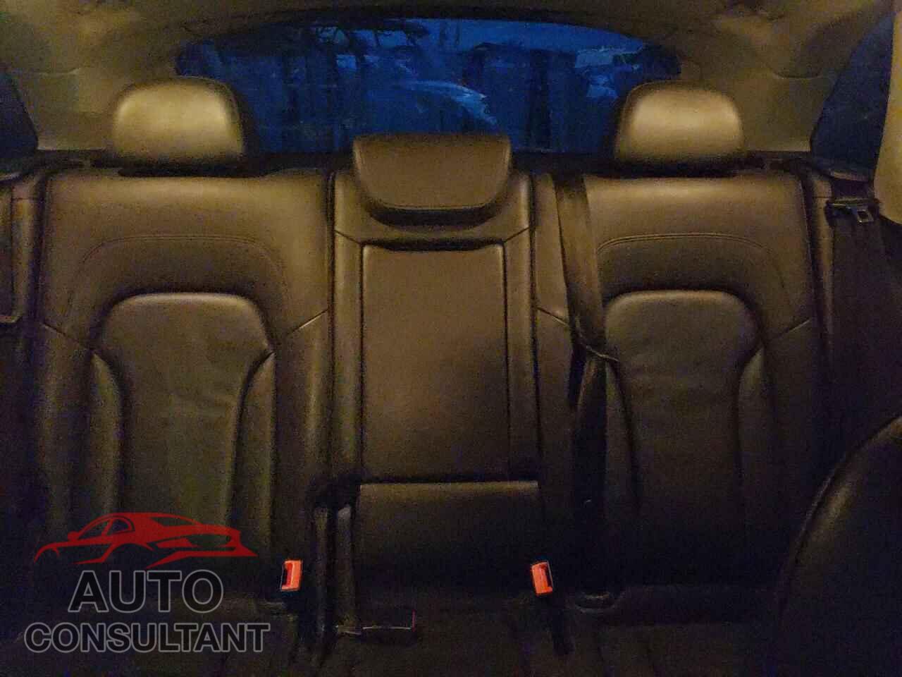 AUDI Q5 2017 - WA1C2AFPXHA045447
