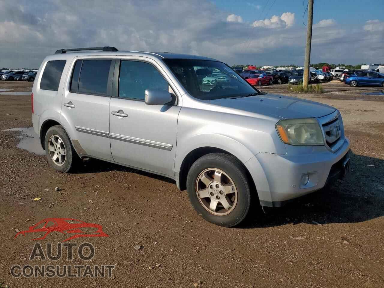 HONDA PILOT 2011 - 5FNYF3H97BB017646