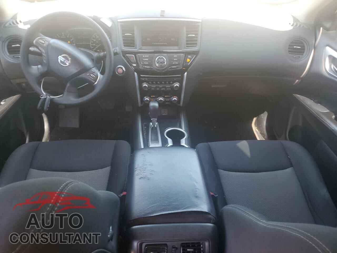 NISSAN PATHFINDER 2018 - 5N1DR2MN7JC676370