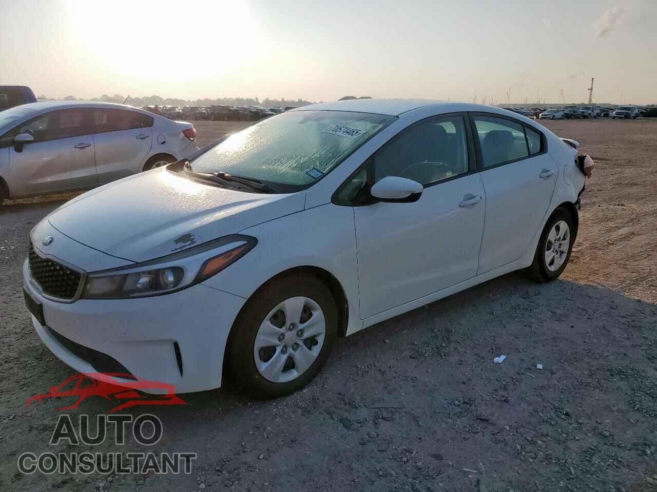 KIA FORTE 2017 - 3KPFK4A71HE040159