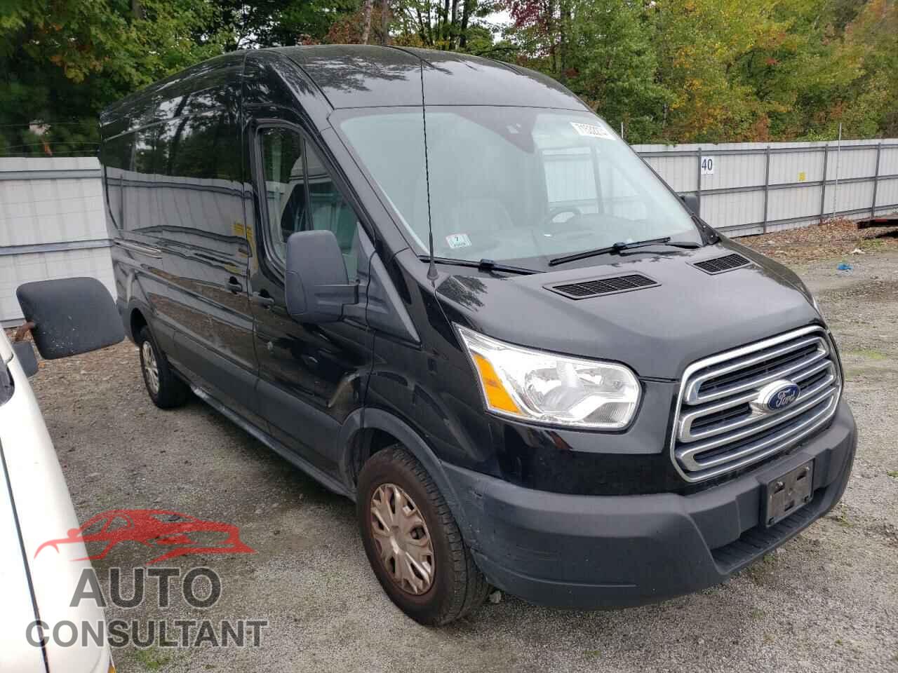 FORD TRANSIT 2019 - 1FTYR2CM2KKA31972