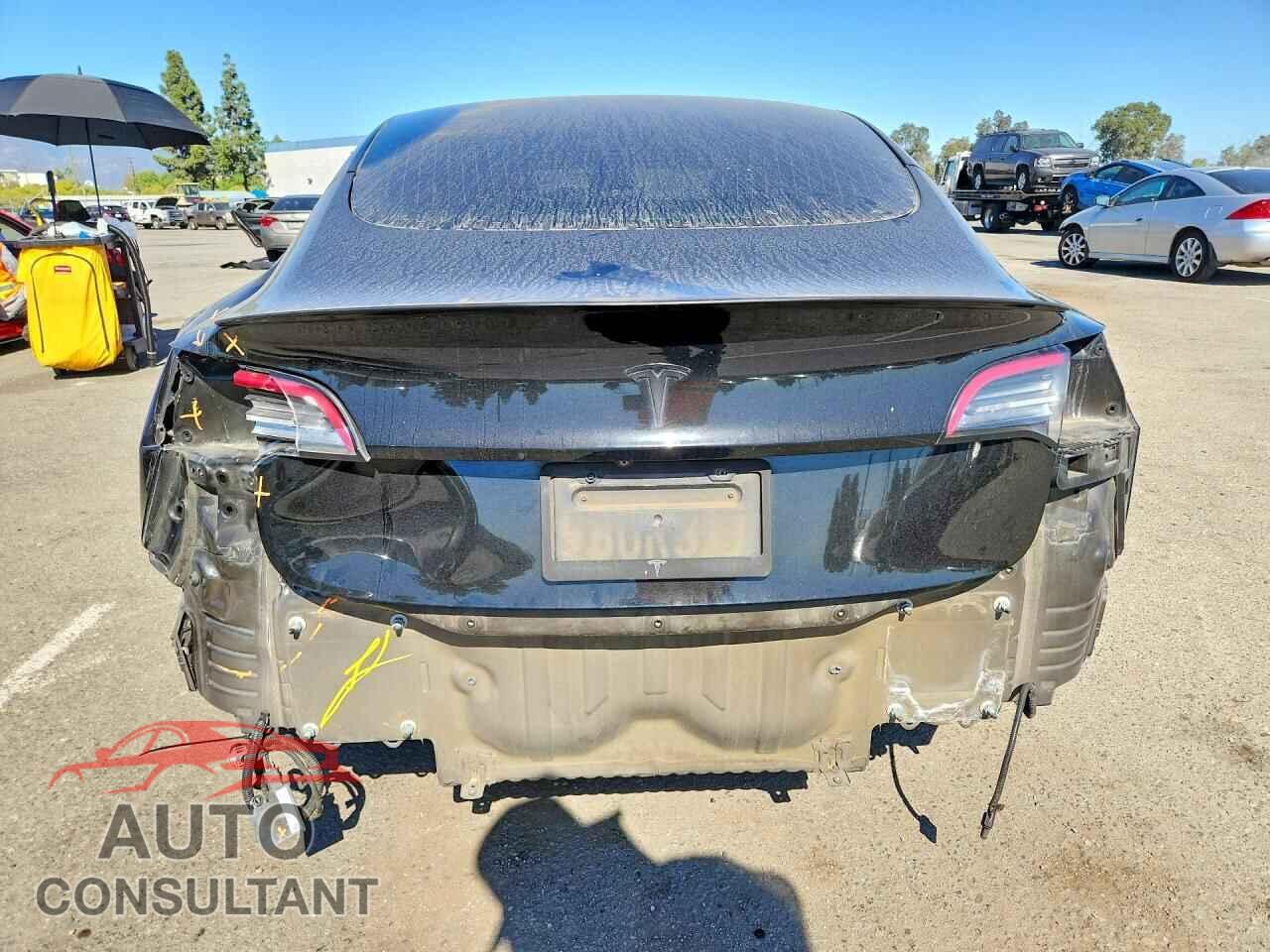 TESLA MODEL 3 2019 - 5YJ3E1EA0KF415717