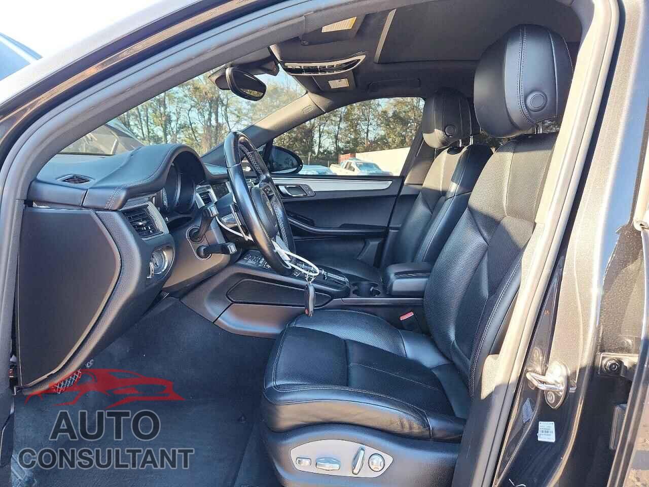 PORSCHE MACAN 2017 - WP1AB2A50HLB19437