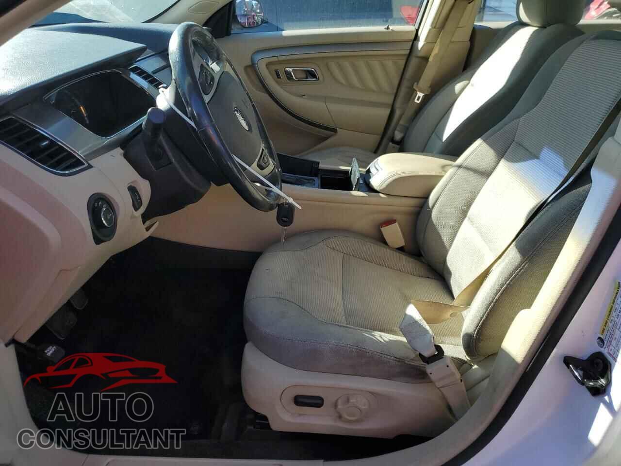 FORD TAURUS 2013 - 1FAHP2E82DG187852