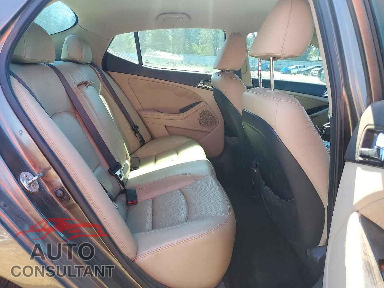 KIA OPTIMA 2012 - 5XXGN4A71CG011773