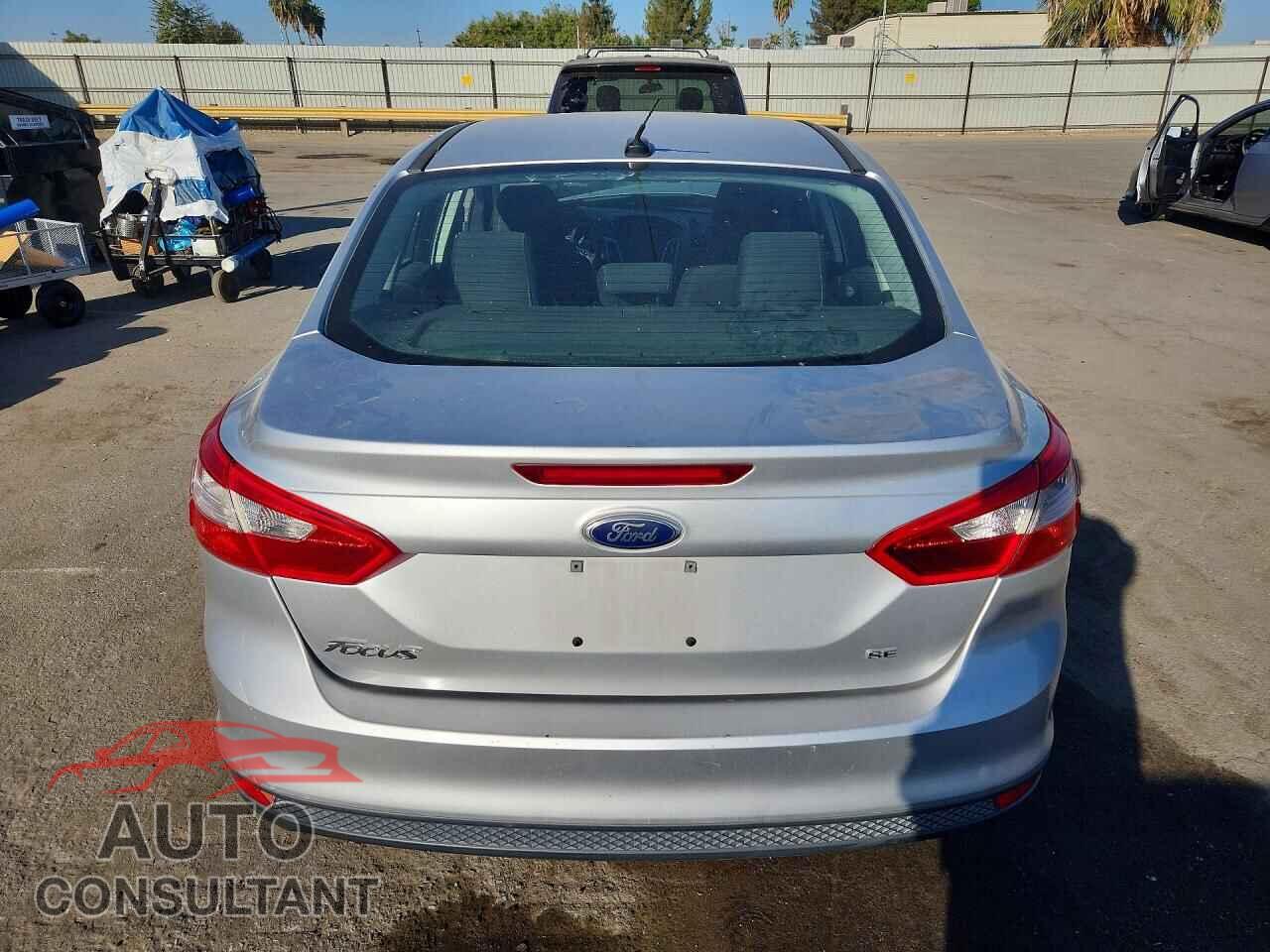 FORD FOCUS 2014 - 1FADP3F23EL382463