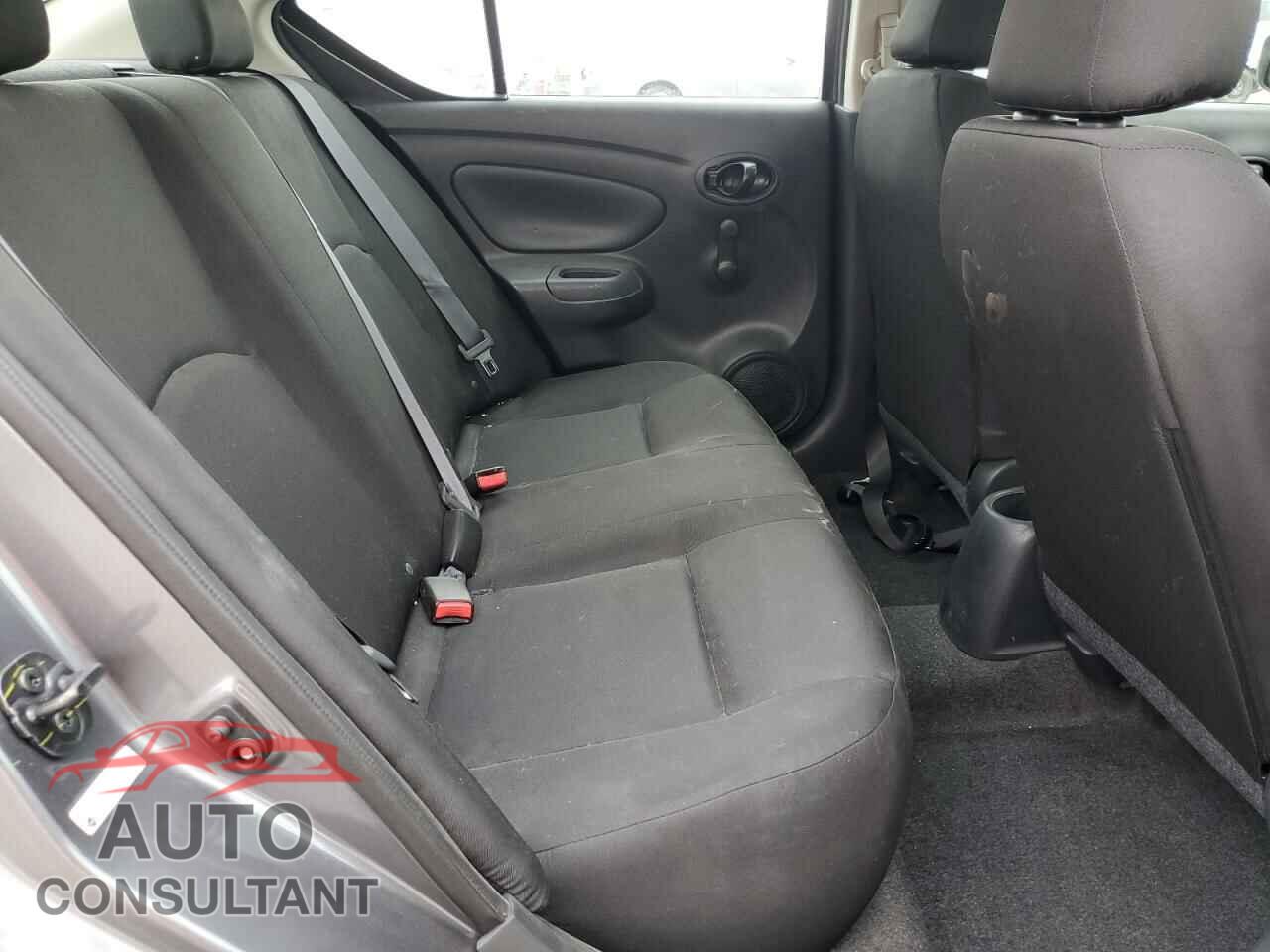 NISSAN VERSA 2019 - 3N1CN7AP3KL824098