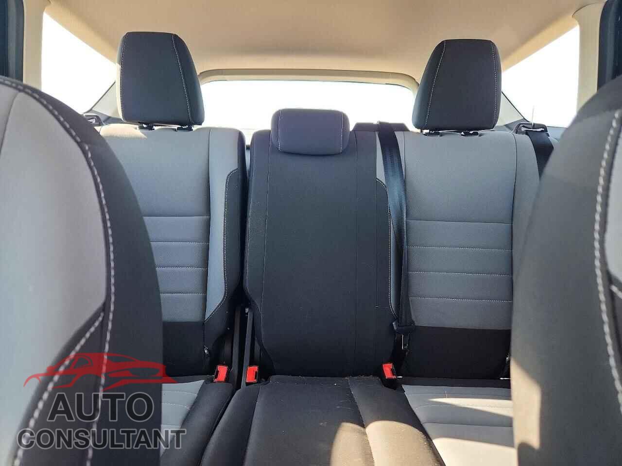 FORD ESCAPE 2017 - 1FMCU0F79HUA89458