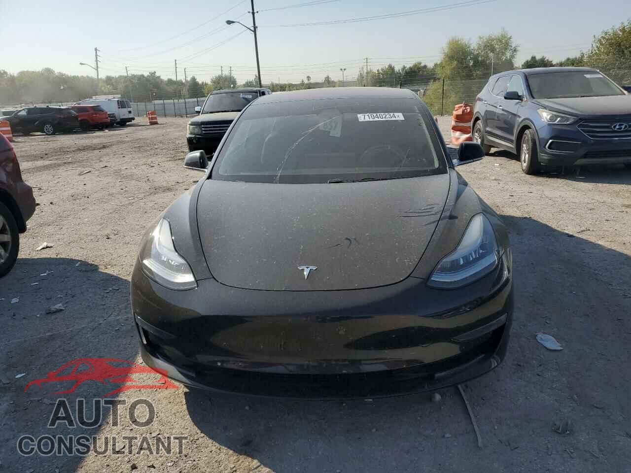 TESLA MODEL 3 2019 - 5YJ3E1EB8KF197194