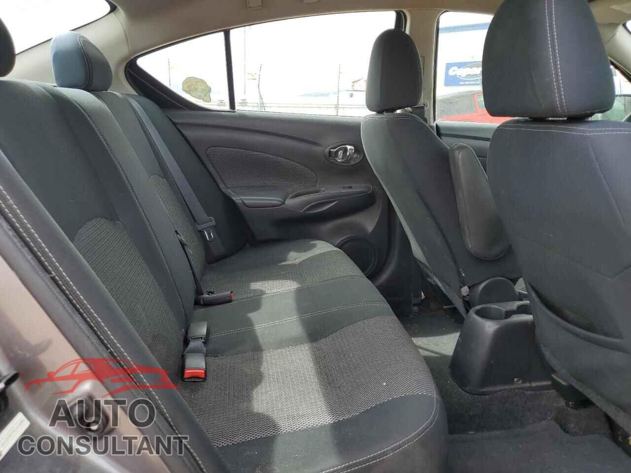 NISSAN VERSA 2019 - 3N1CN7AP3KL841094