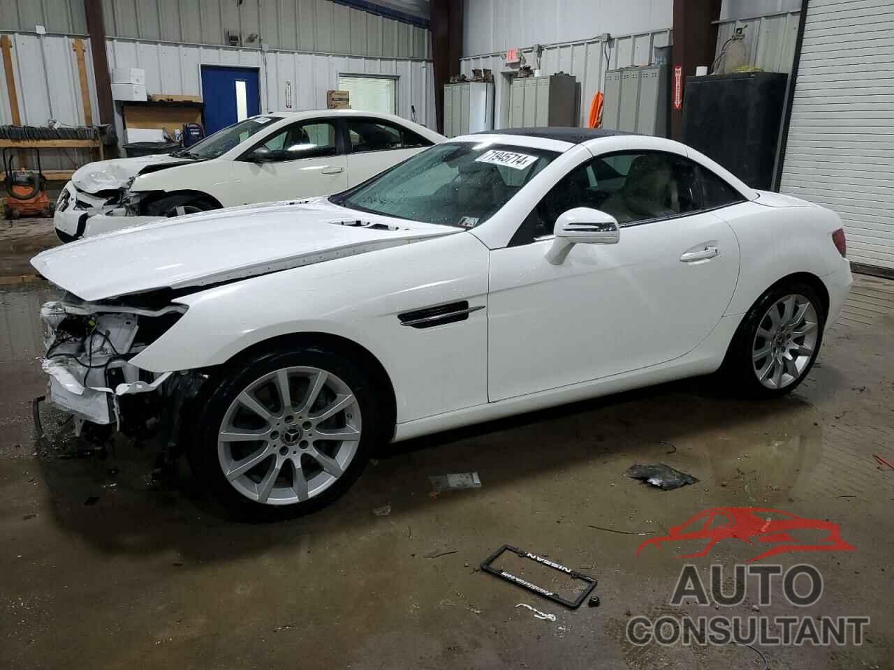 MERCEDES-BENZ SLC-CLASS 2017 - WDDPK3JA4HF141251