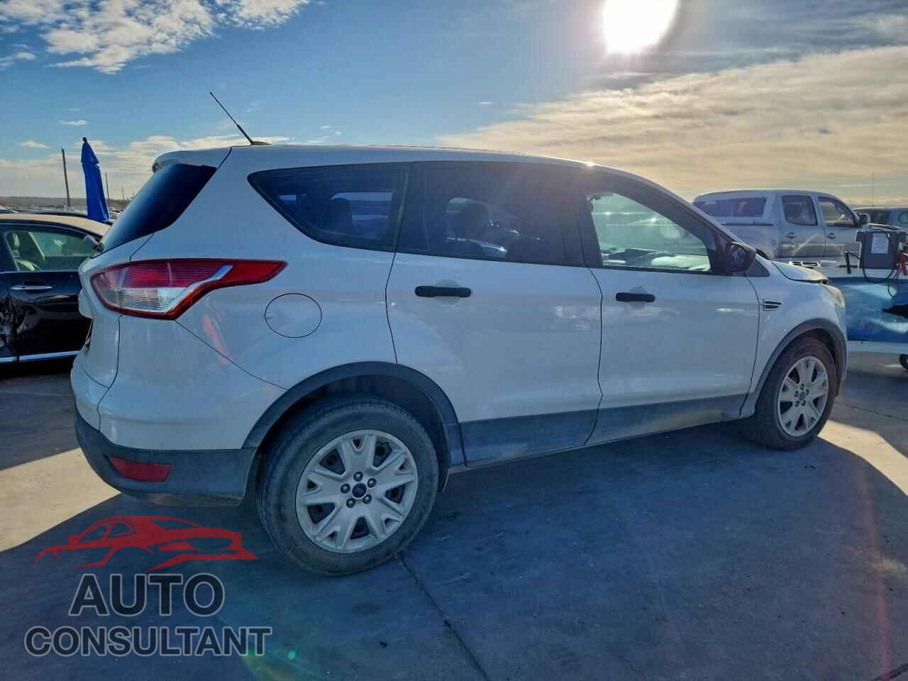FORD ESCAPE 2016 - 1FMCU0F77GUA09573