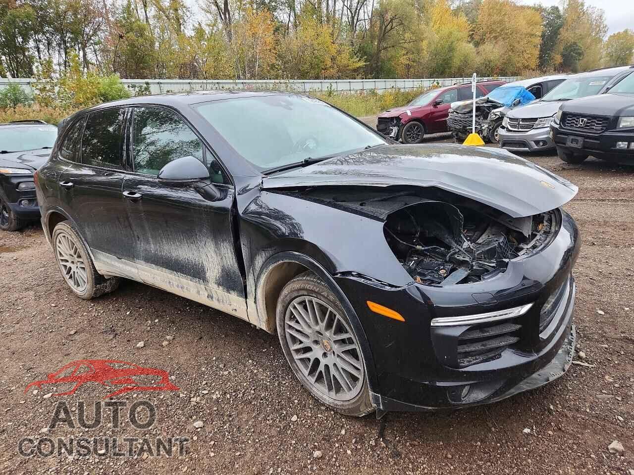 PORSCHE CAYENNE 2017 - WP1AA2A23HKA86612