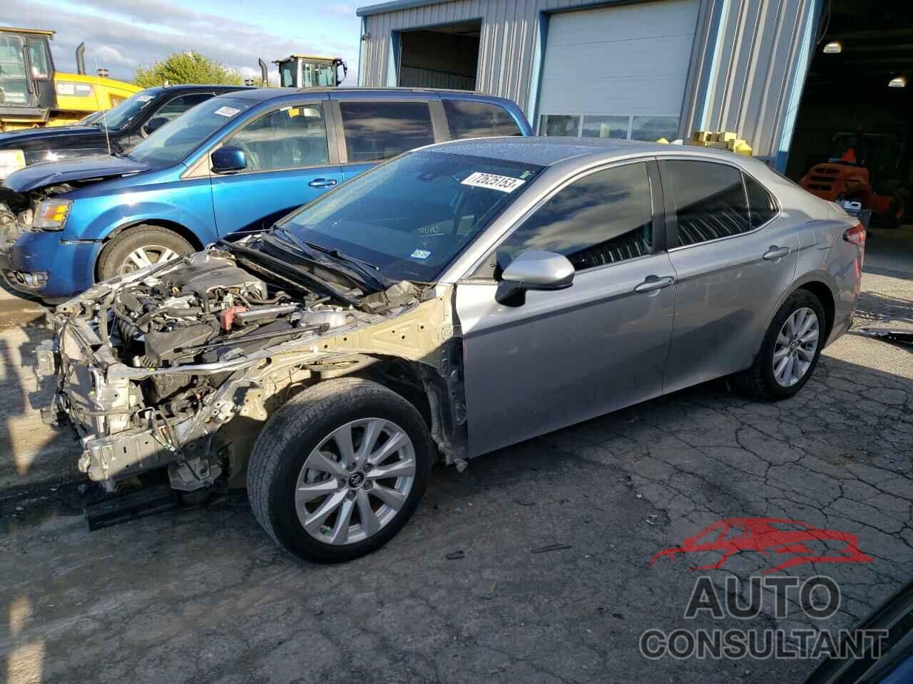 TOYOTA CAMRY 2019 - 4T1B11HK2KU843299