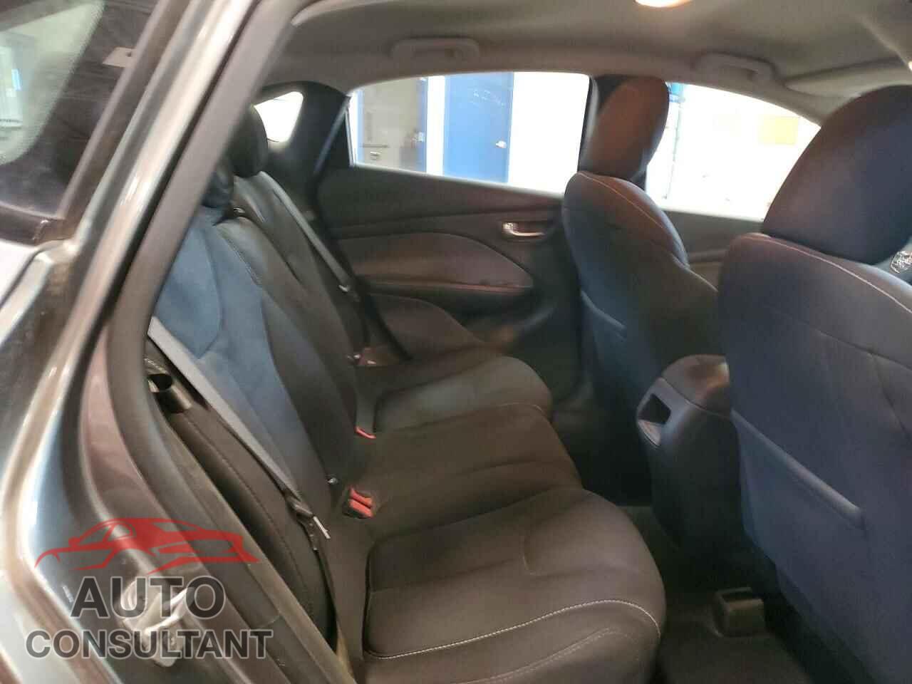 DODGE DART 2013 - 1C3CDFBA9DD337585