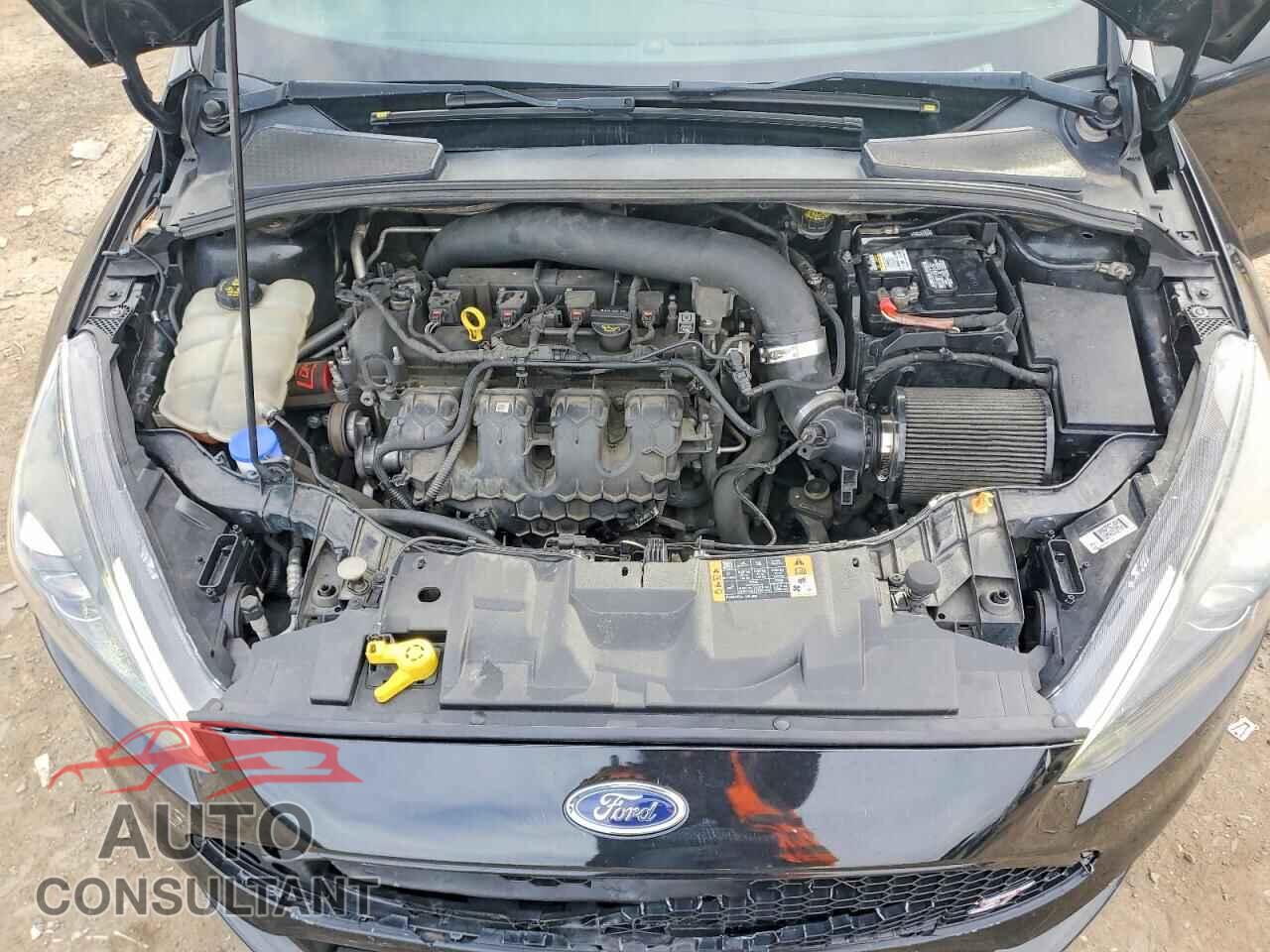 FORD FOCUS 2015 - 1FADP3L9XFL312106