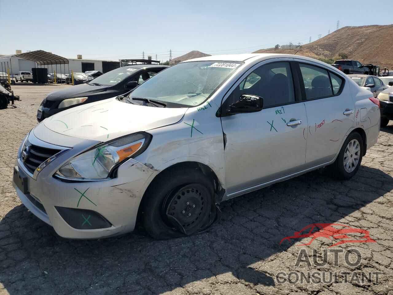 NISSAN VERSA 2017 - 3N1CN7AP5HL870167