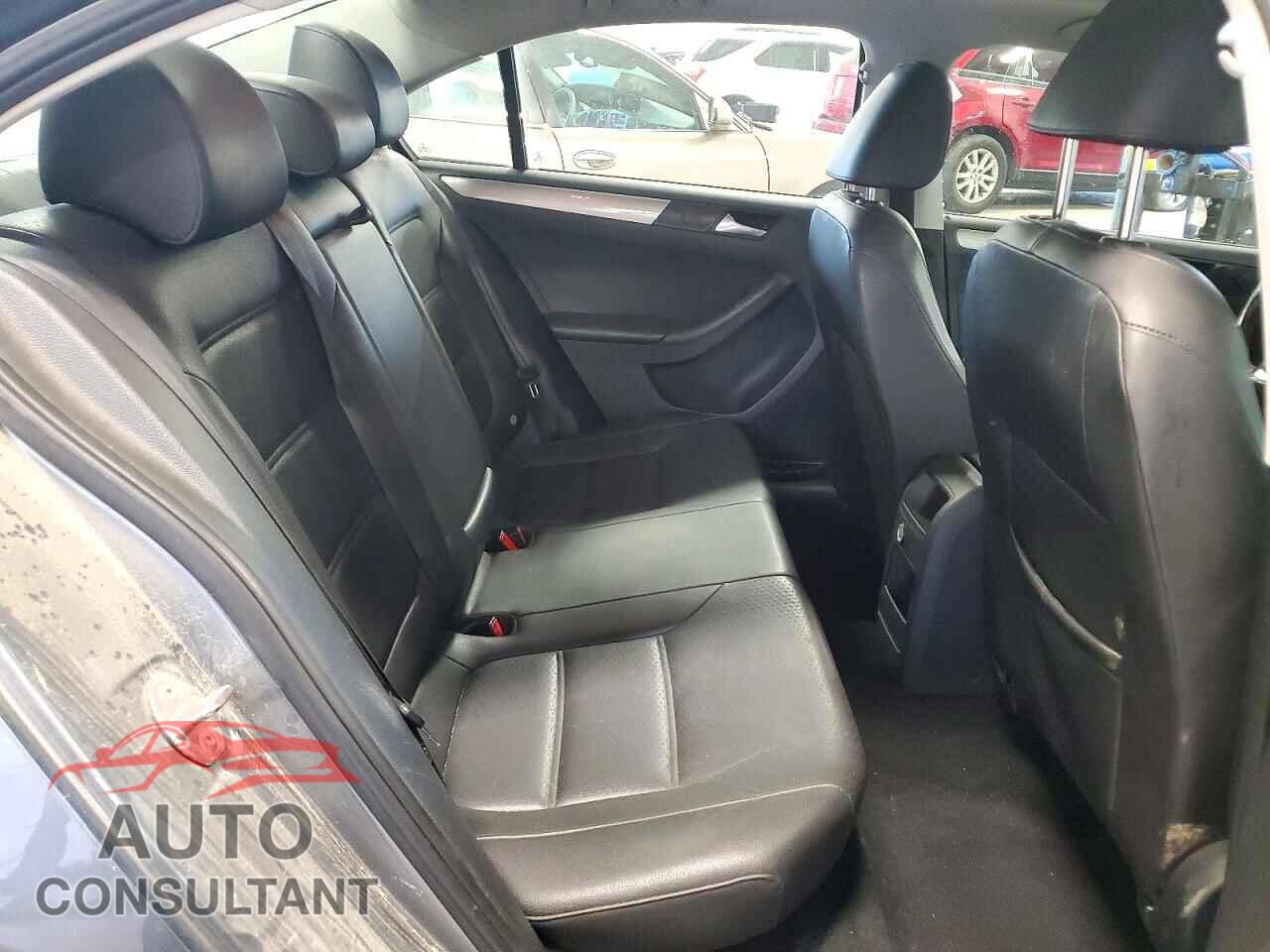 VOLKSWAGEN JETTA 2017 - 3VWDB7AJ9HM286688