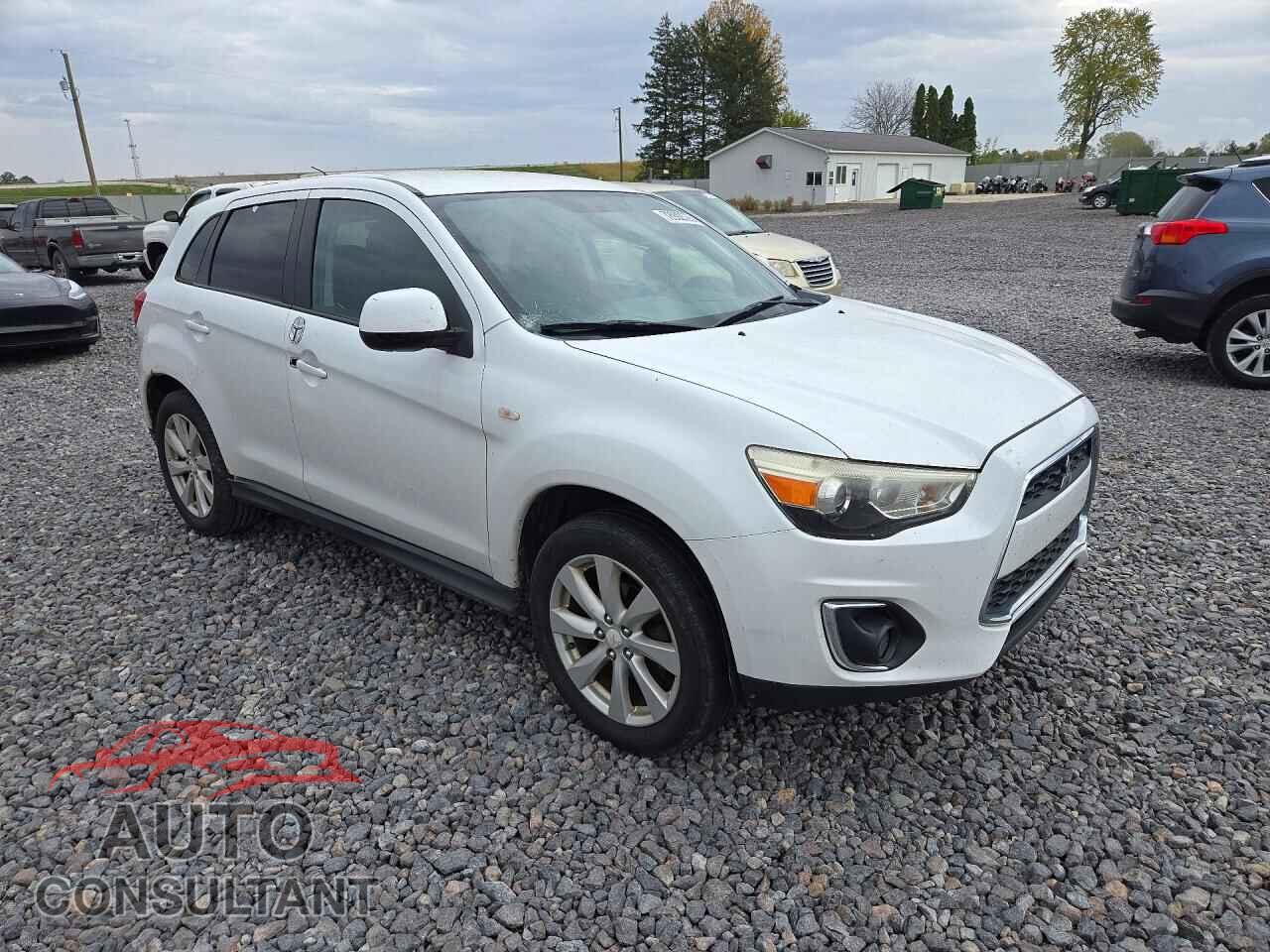 MITSUBISHI OUTLANDER 2013 - 4A4AP3AU7DE011663