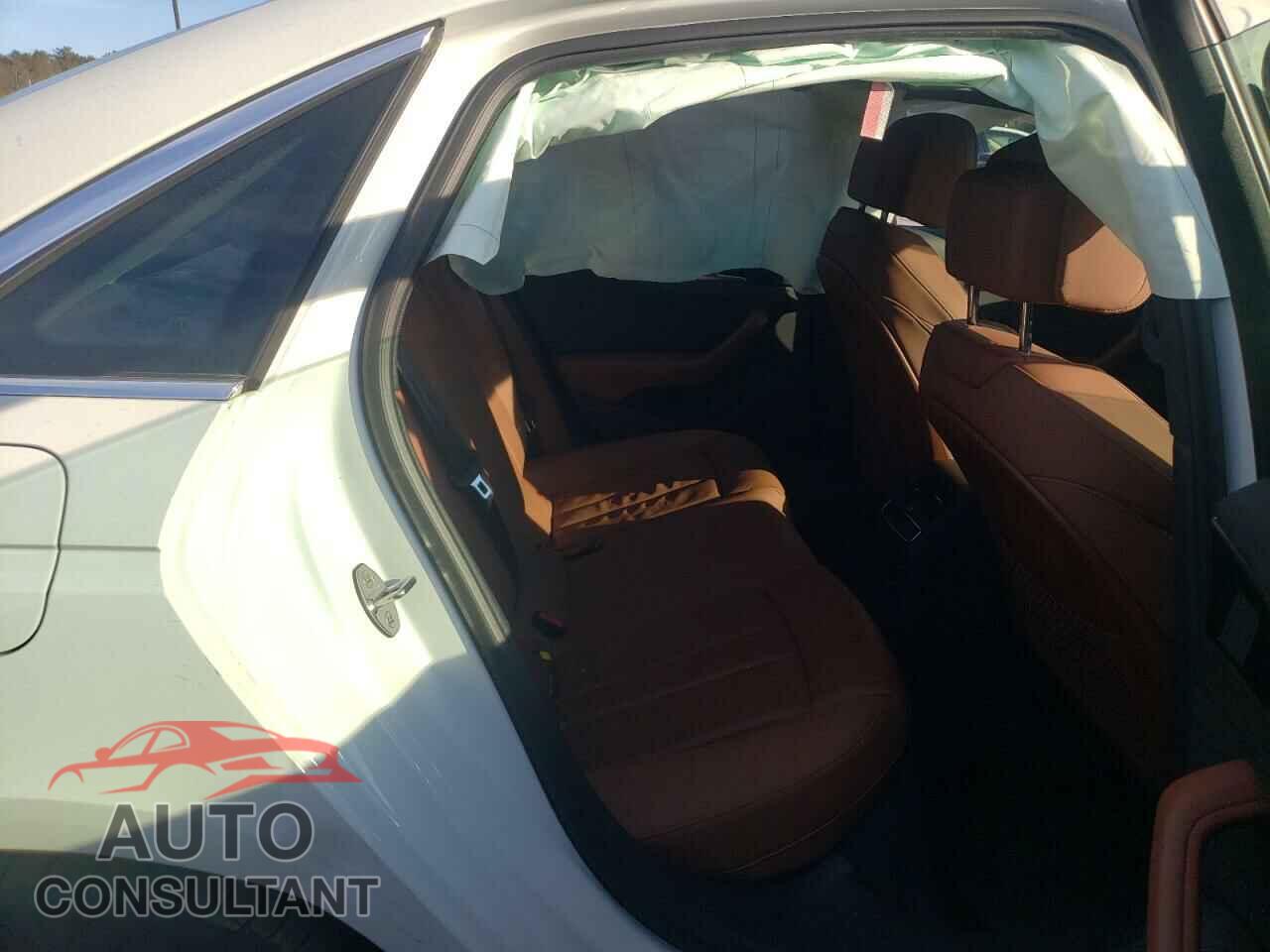 AUDI A4 2021 - WAUDAAF4XMA030876