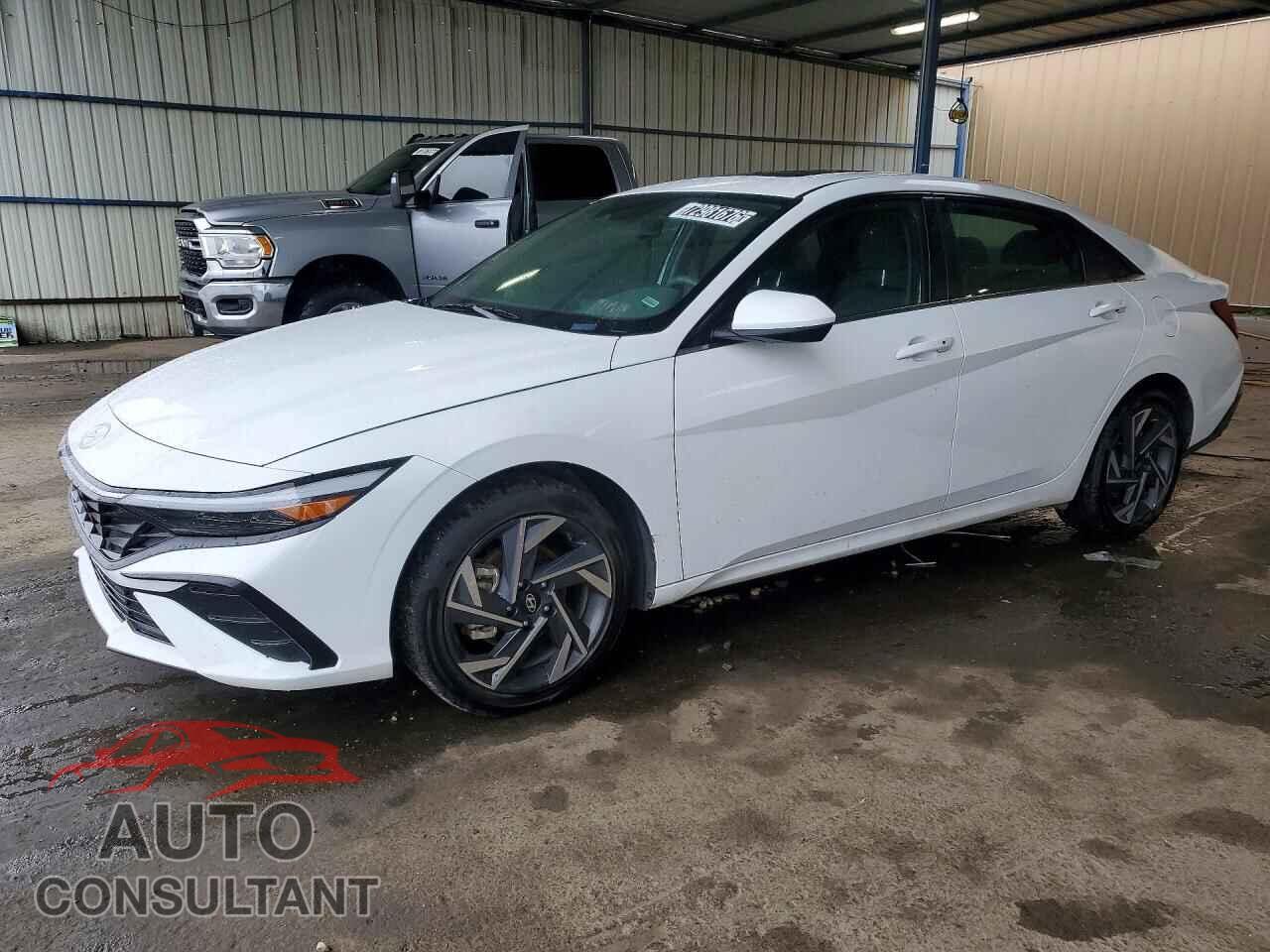 HYUNDAI ELANTRA 2025 - KMHLS4DG9SU031213