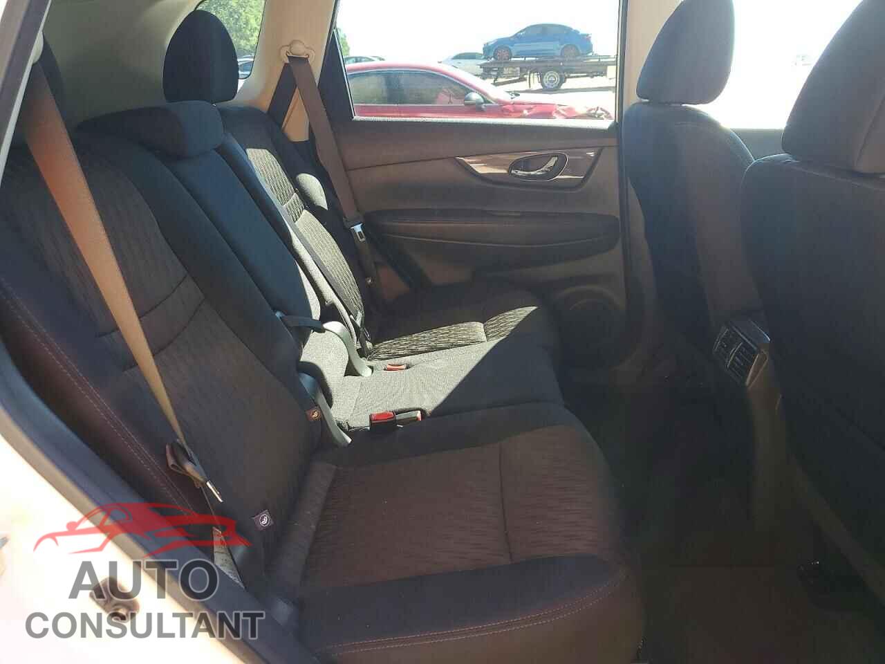 NISSAN ROGUE 2017 - 5N1AT2MT4HC852000