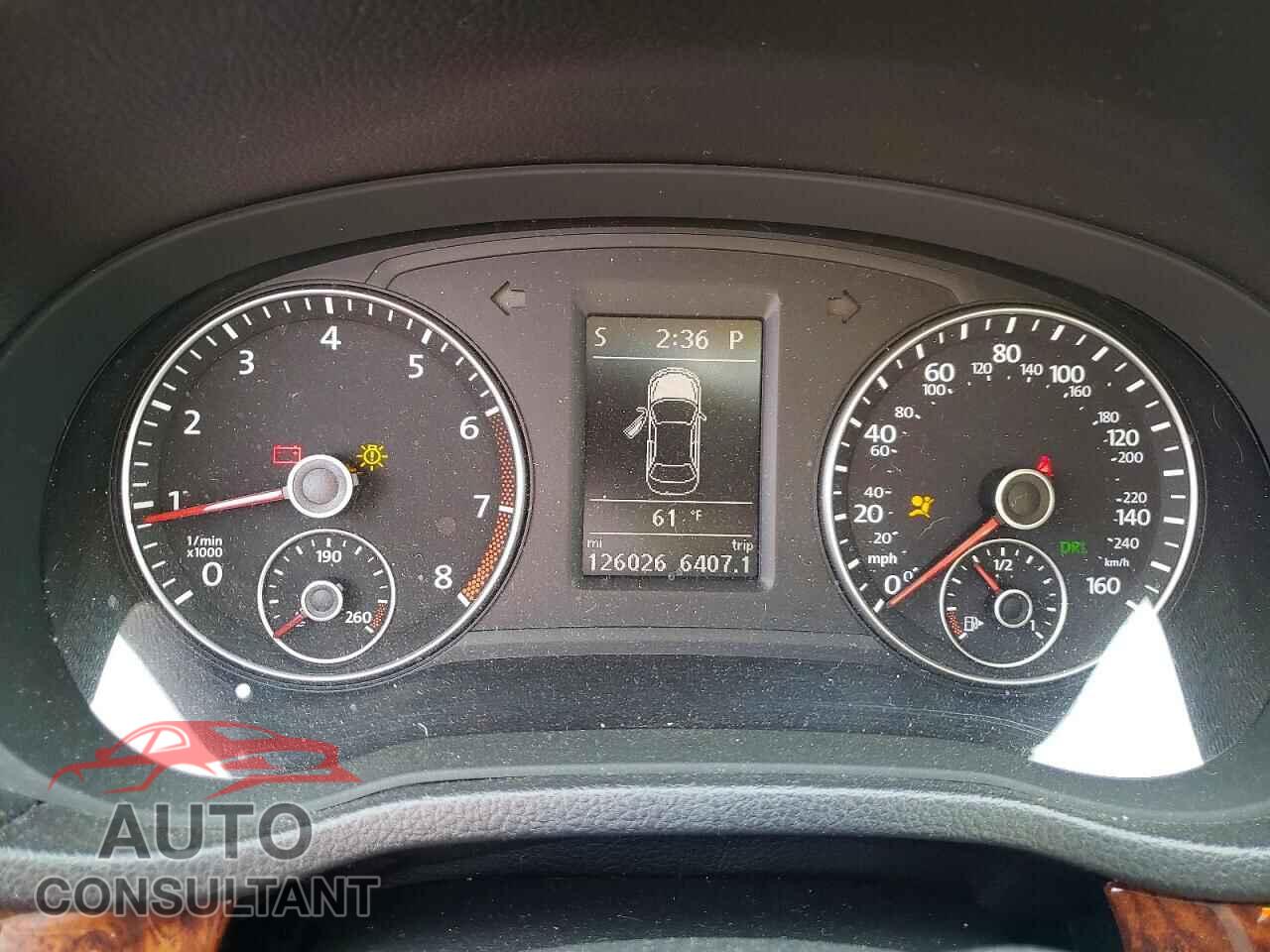 VOLKSWAGEN PASSAT 2013 - 1VWCH7A37DC016236