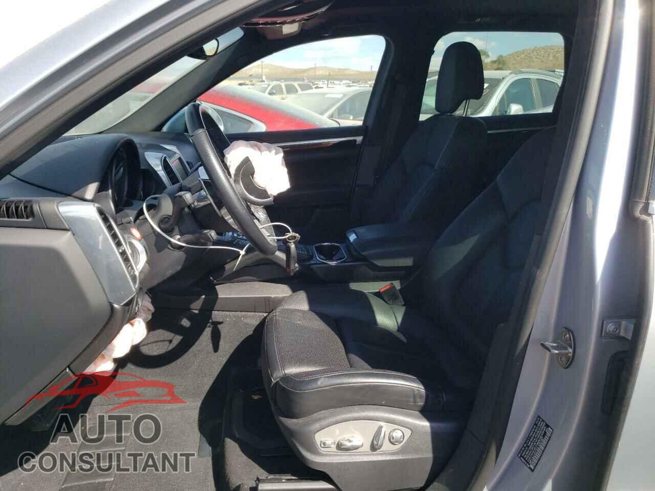PORSCHE CAYENNE 2016 - WP1AA2A23GLA00787