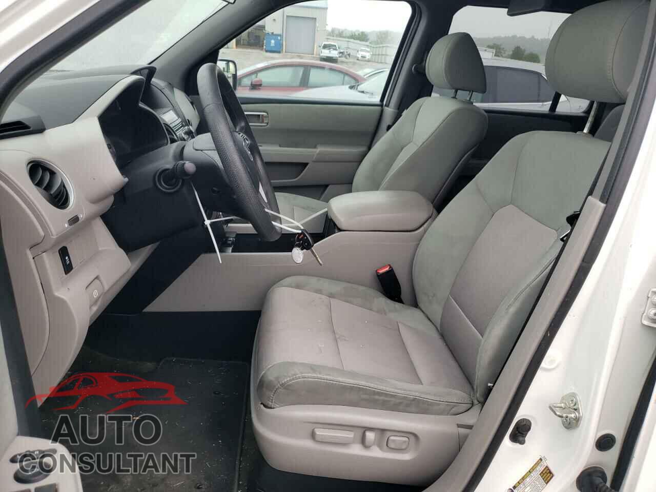HONDA PILOT 2015 - 5FNYF4H35FB006829