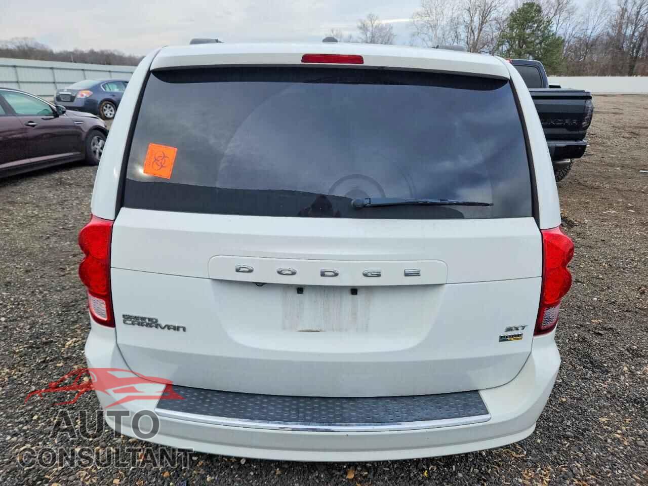 DODGE CARAVAN 2018 - 2C4RDGCG5JR215636