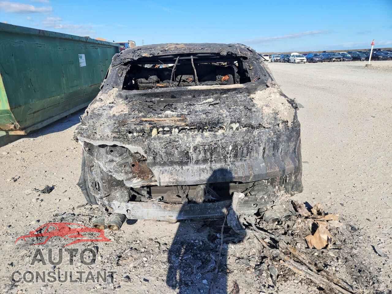 PORSCHE CAYENNE 2024 - WP1BM2AY1RDA71130