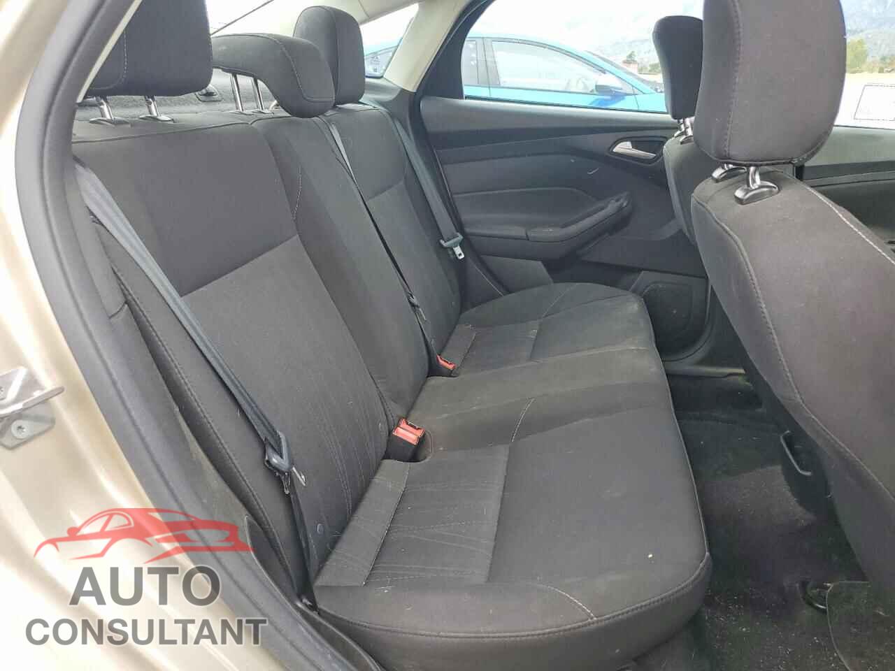 FORD FOCUS 2017 - 1FADP3F20HL344077