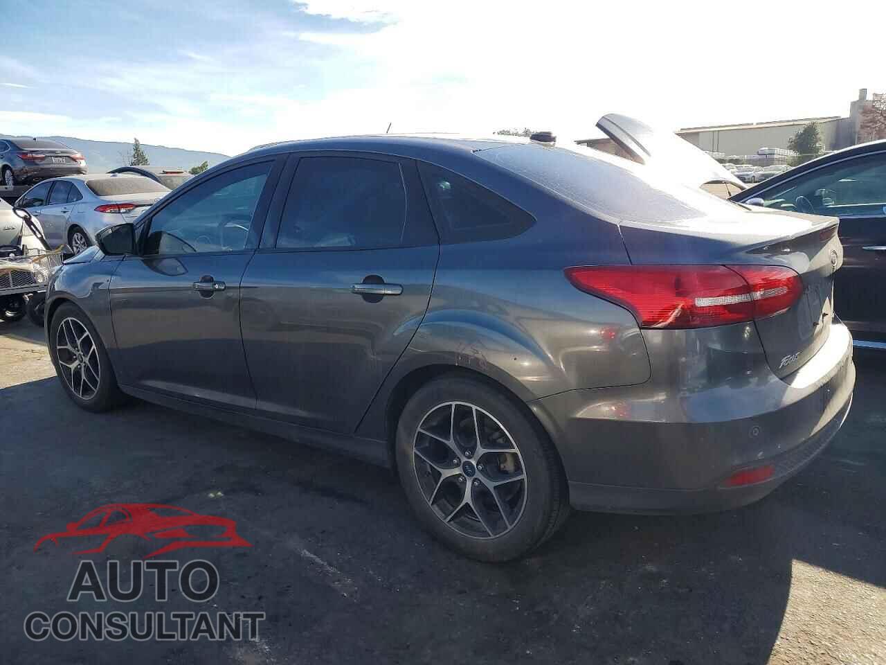 FORD FOCUS 2018 - 1FADP3H21JL205708