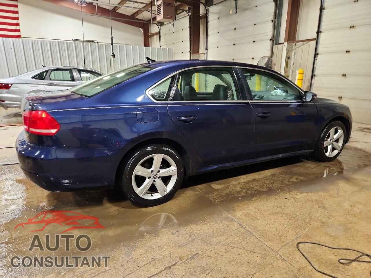 VOLKSWAGEN PASSAT 2012 - 1VWBP7A32CC088183