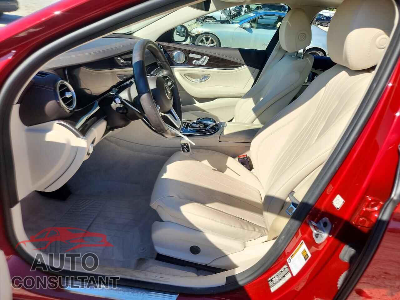 MERCEDES-BENZ E-CLASS 2020 - W1KZF8DB2LA763366