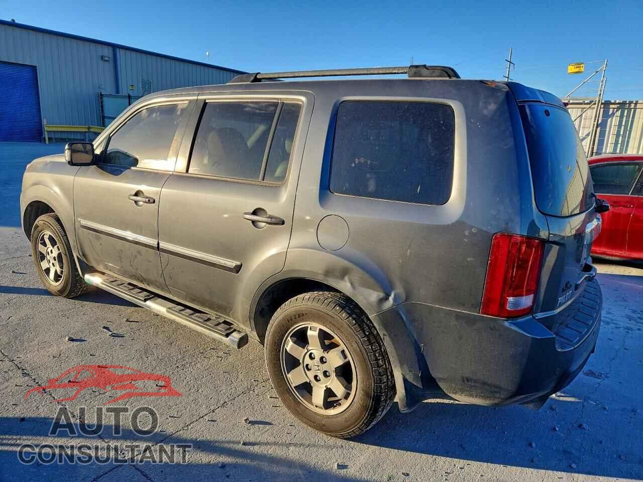 HONDA PILOT 2011 - 5FNYF3H98BB003836