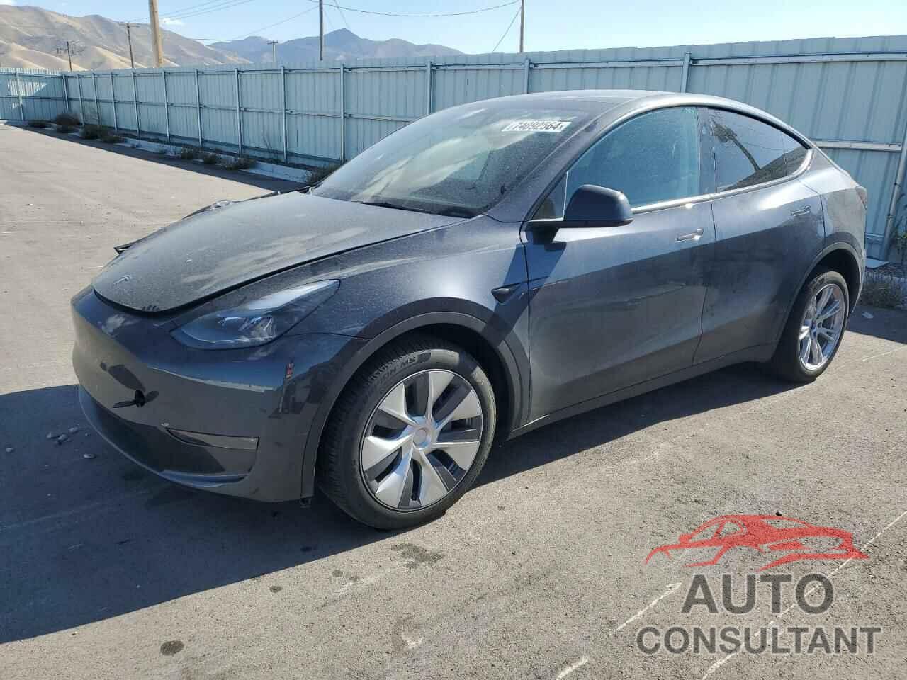 TESLA MODEL Y 2024 - 7SAYGDEE1RA241977