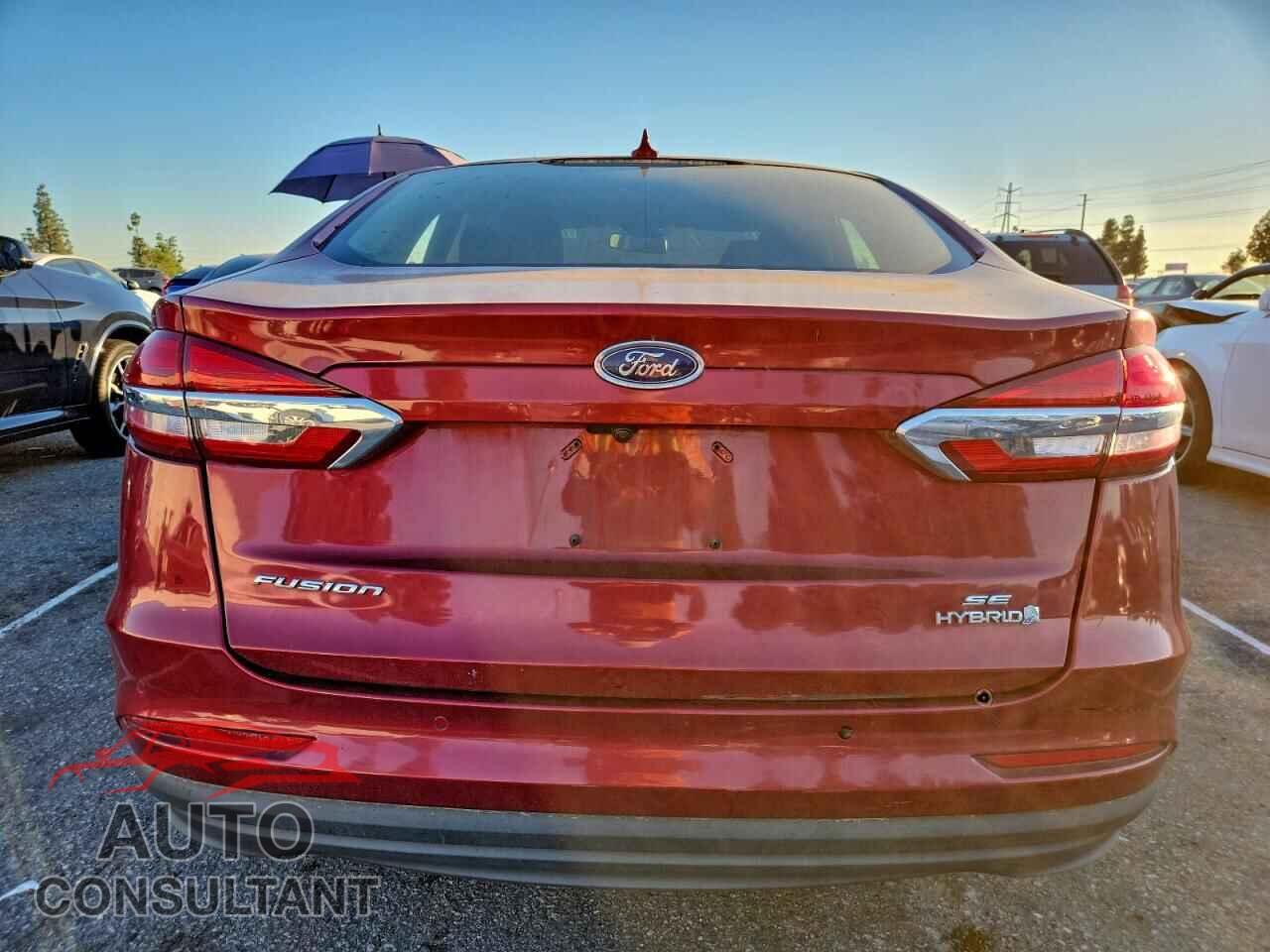 FORD FUSION 2019 - 3FA6P0LU3KR200416