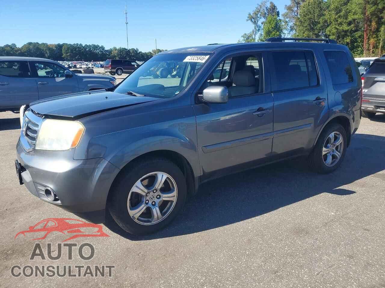 HONDA PILOT 2013 - 5FNYF4H77DB009876