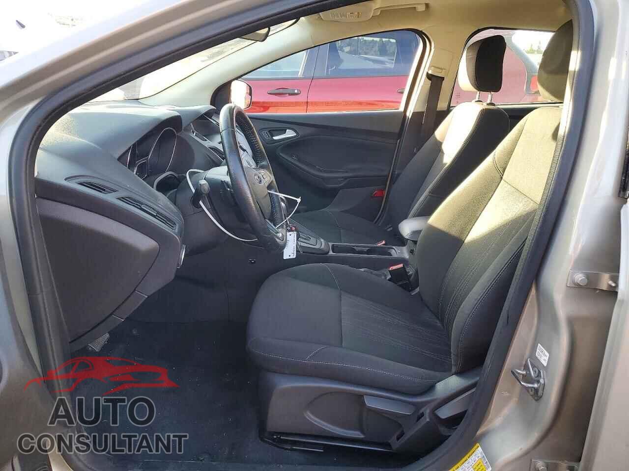FORD FOCUS 2015 - 1FADP3K22FL382980