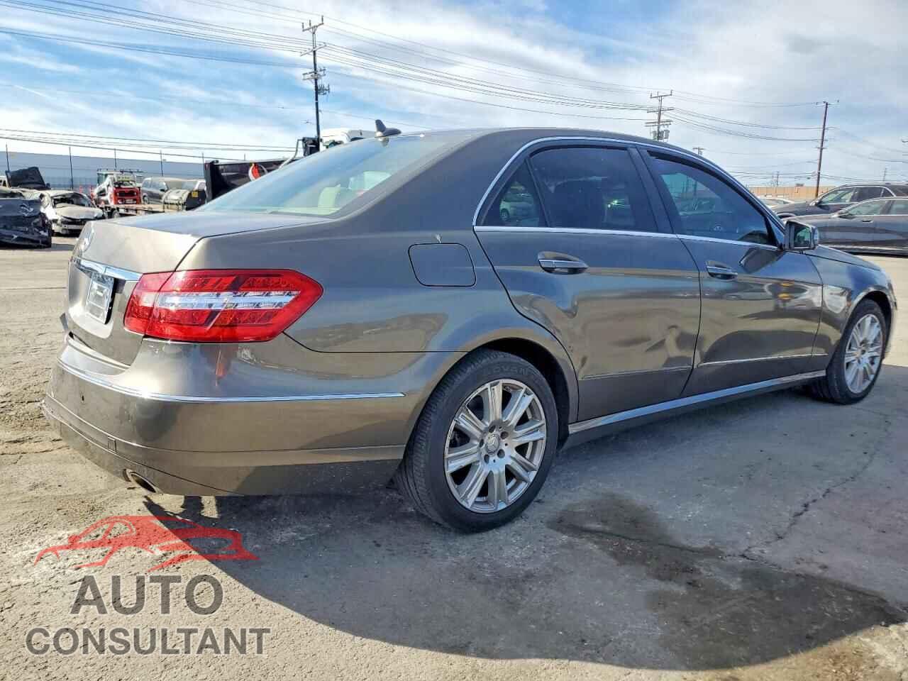 MERCEDES-BENZ E-CLASS 2013 - WDDHF5KBXDA746328