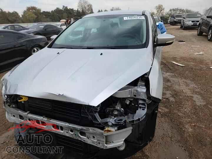 FORD FOCUS 2016 - 1FADP3F26GL290590