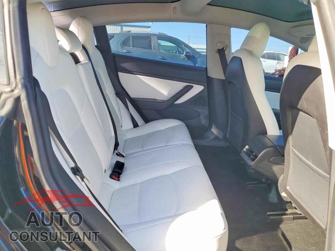 TESLA MODEL 3 2019 - 5YJ3E1EA4KF486712