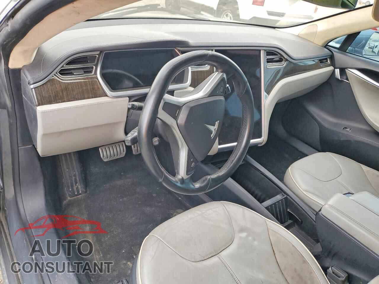 TESLA MODEL S 2013 - 5YJSA1DP6DFP07422